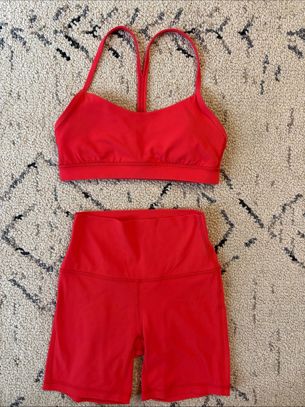 Lululemon set 6/4 Red Poppy